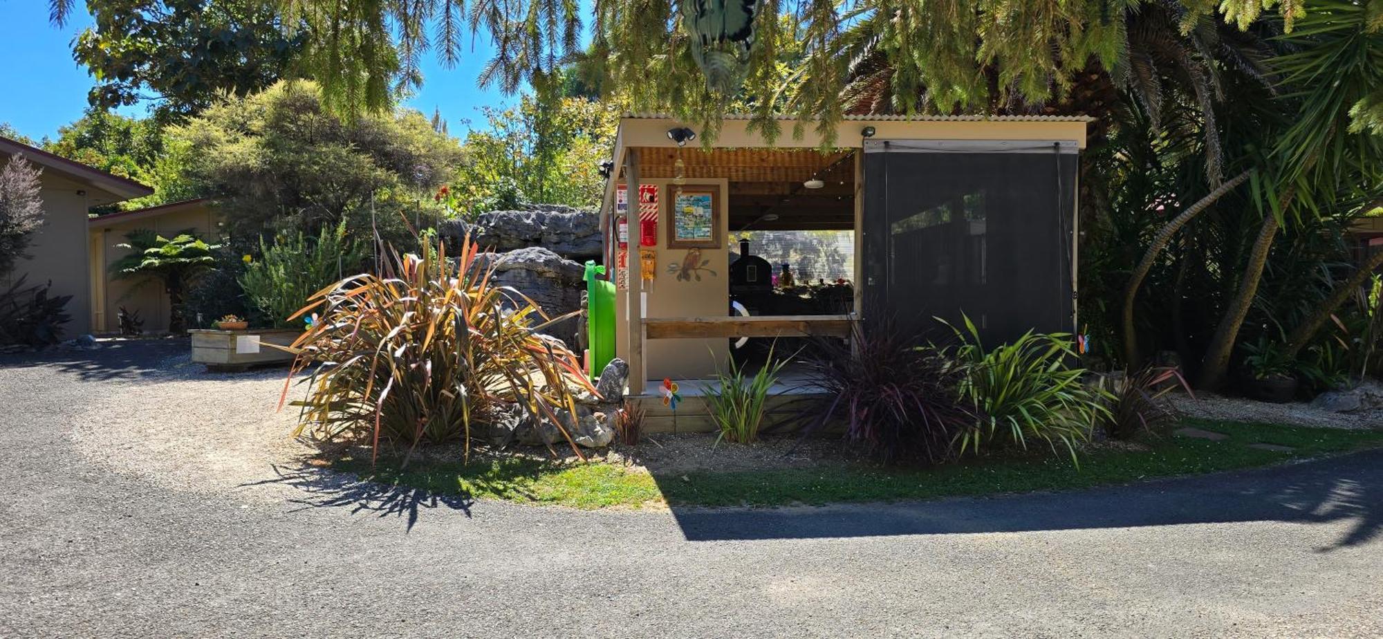 The Rocks Chalets タカカ エクステリア 写真